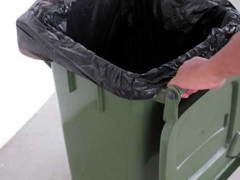 Waste removal process in a London flat